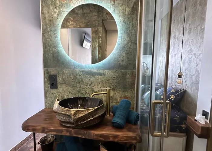 La Des Charmes - Village Naturiste - Port Nature 2 Coursives *