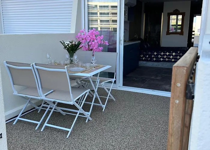 La Des Charmes - Village Naturiste - Port Nature 2 Coursives * Агд